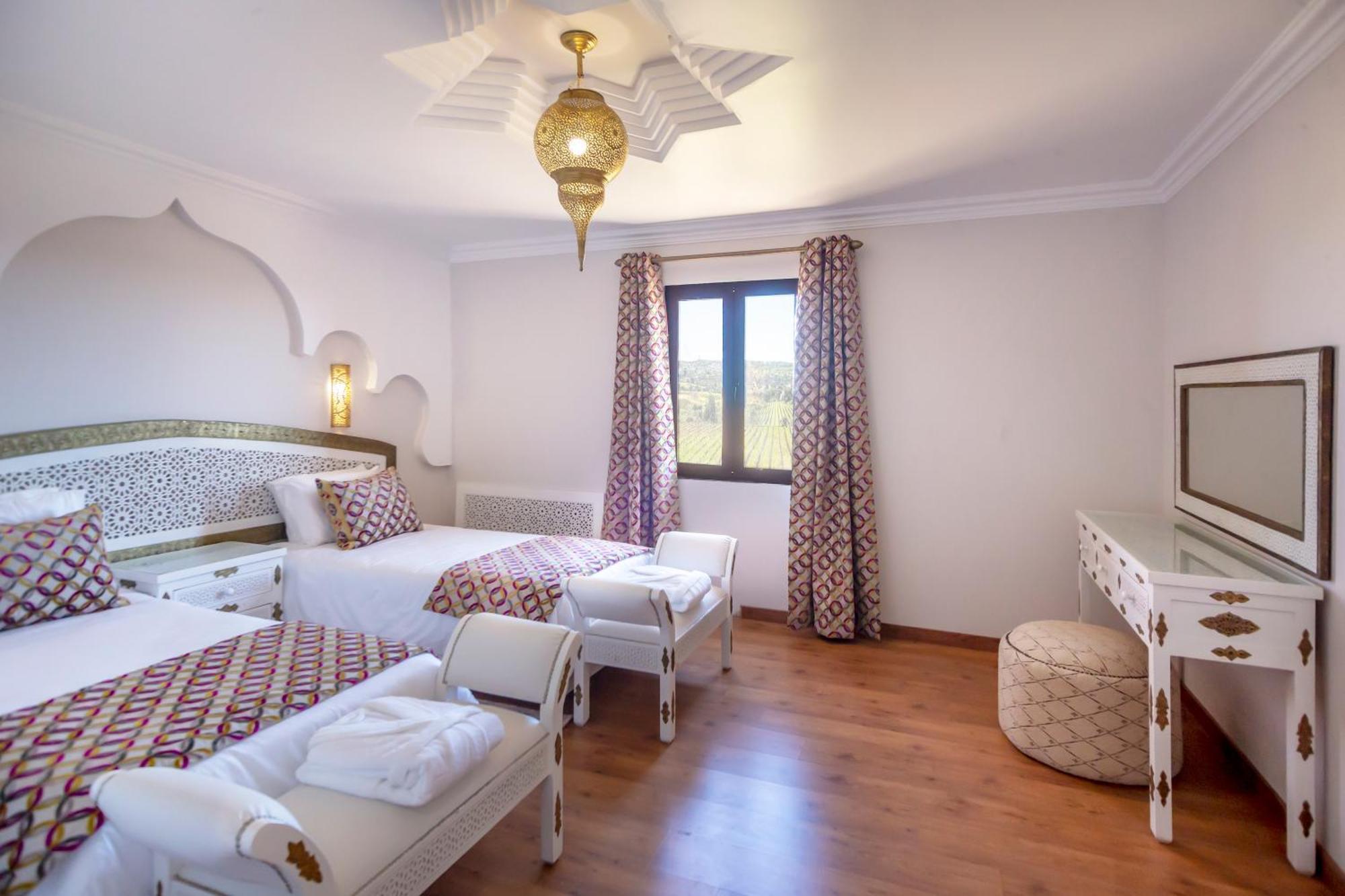Al Karob Yoga Boutique Hotel Guia  Esterno foto