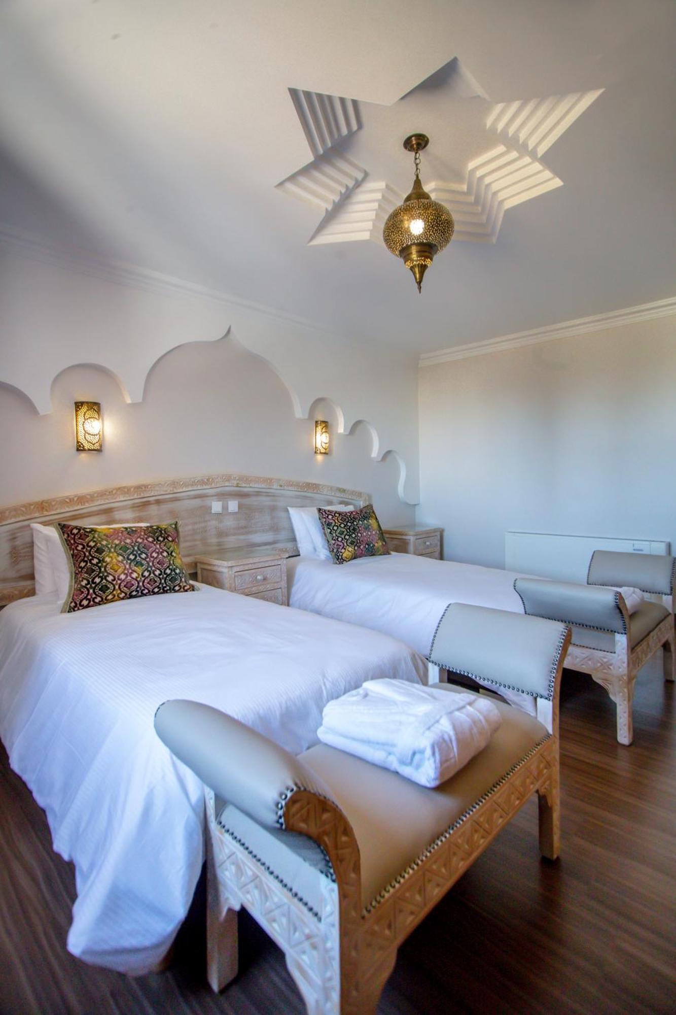 Al Karob Yoga Boutique Hotel Guia  Esterno foto